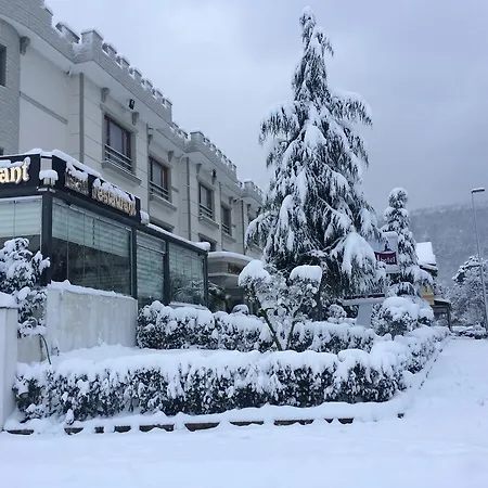 Istanbul Hotel 3*